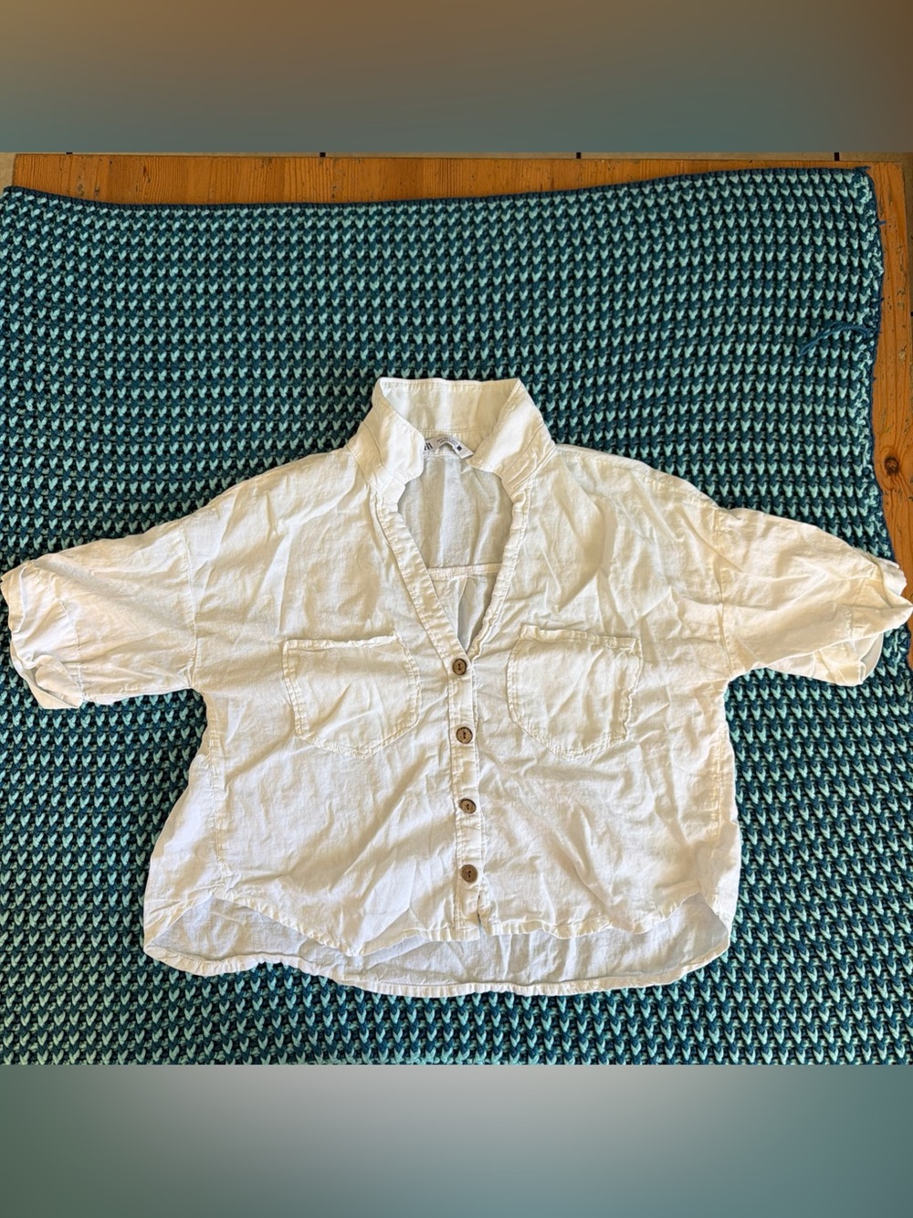 Classic White Button-Front women’s blouse size small